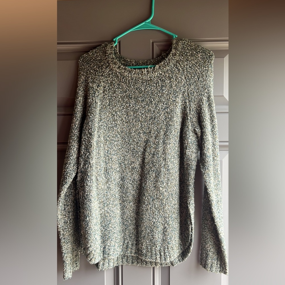 Womens blue/green soft sweater. Size small